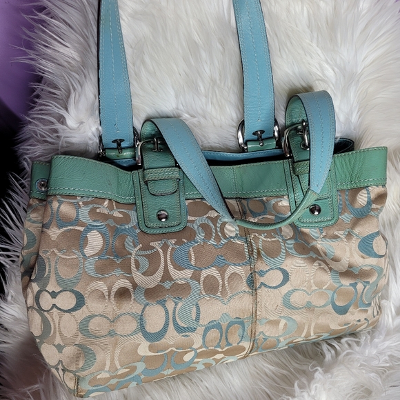 Coach purse - Picture 13 of 16